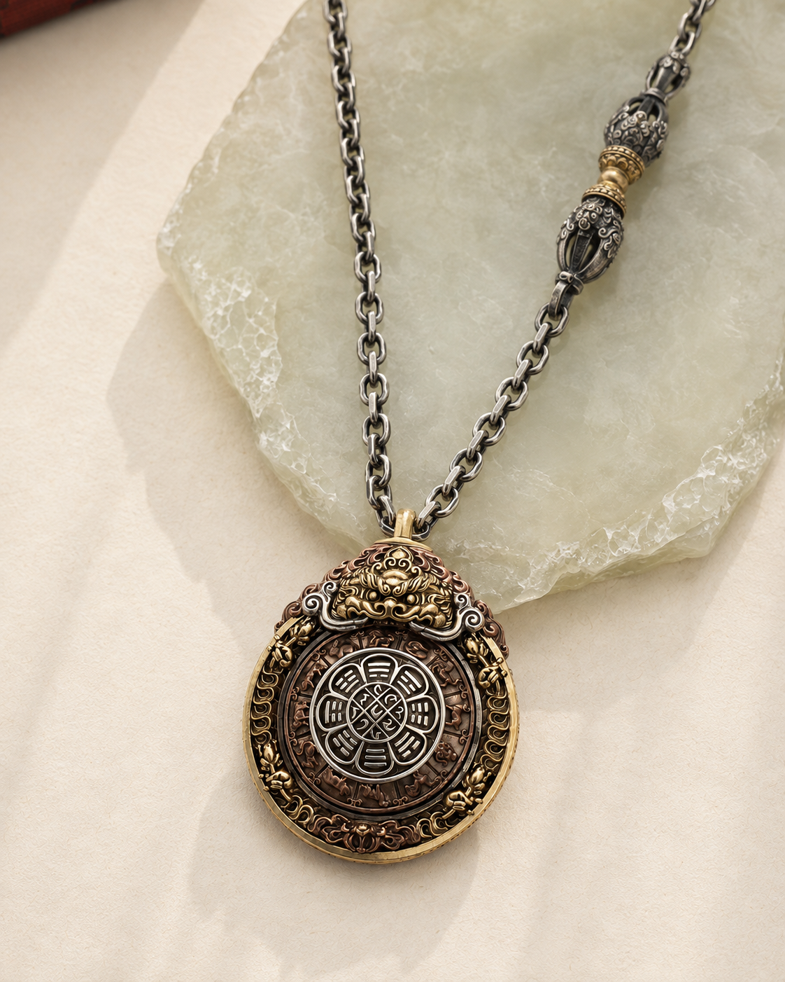 JIU GONG pendant with metal necklace